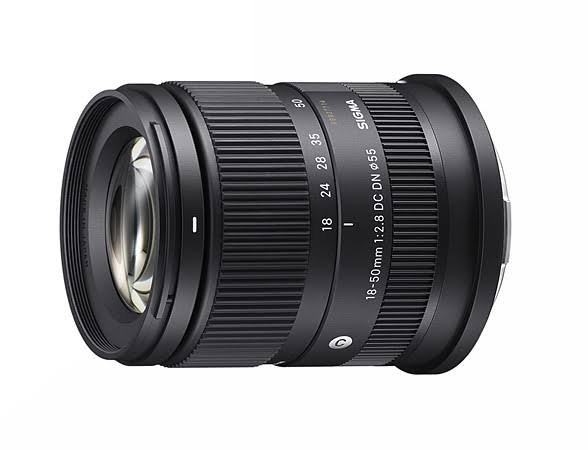 Sigma 18-50mm f/2.8 DC DN Contemporary